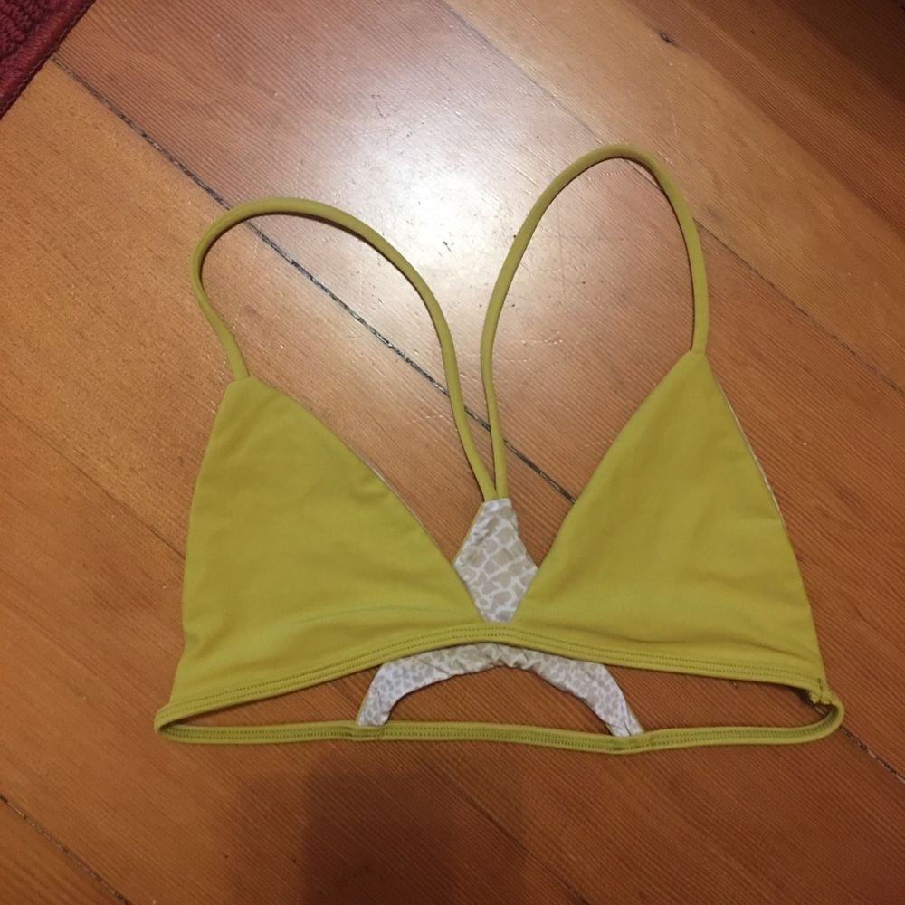 ACACIA SHAKA TOP MED
